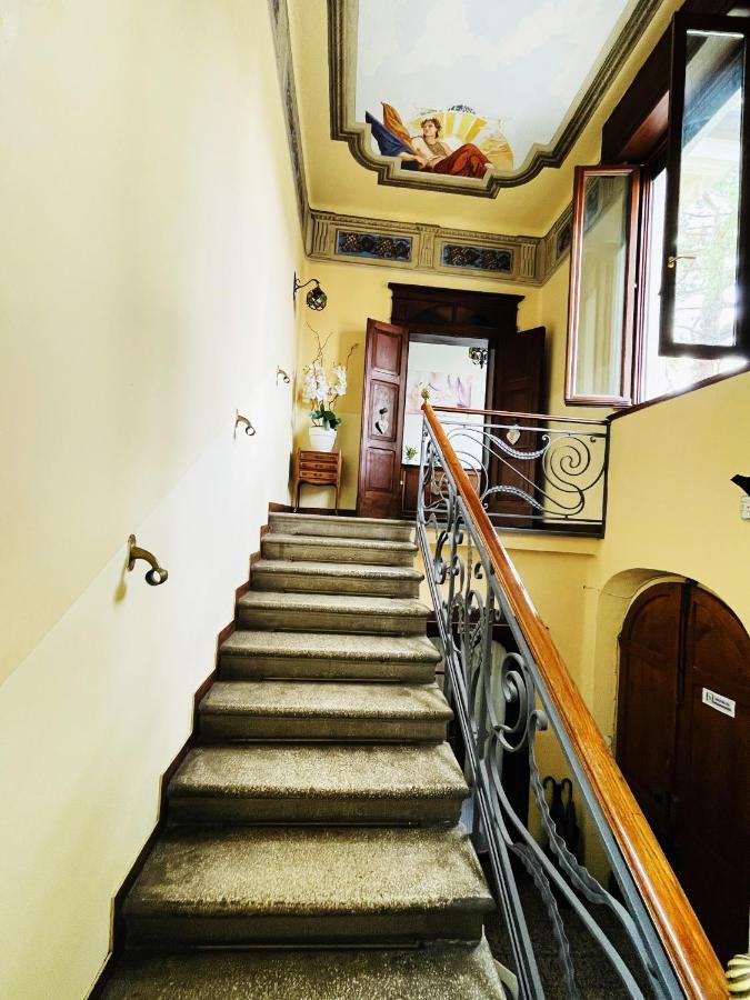 ホテル Casa Giulietta デセンツァーノ・デル・ガルダ エクステリア 写真